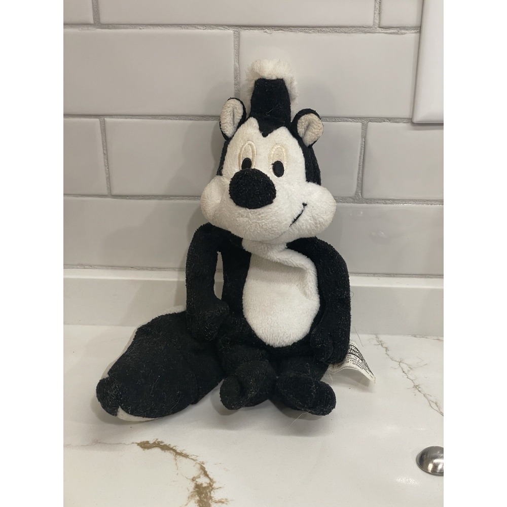 Vintage Pepe Le Pew Looney Tunes Warner Bros. Bean Bag Plush Stuffed 1998 9.5 in